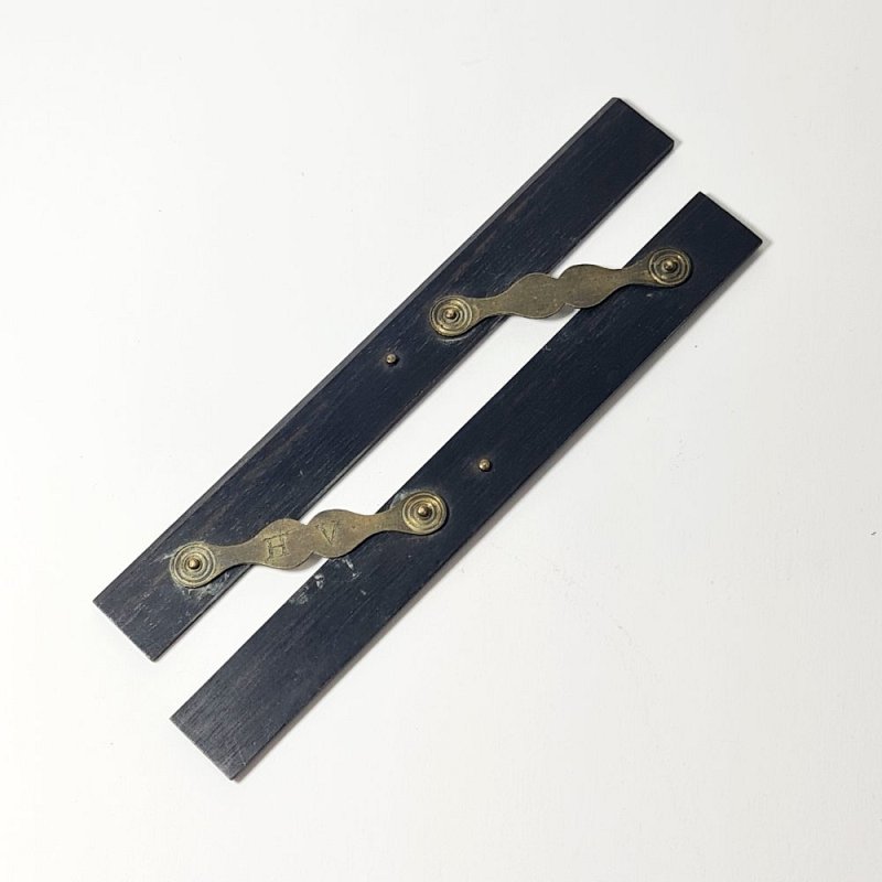 Small Ebonised Parallel Ruke